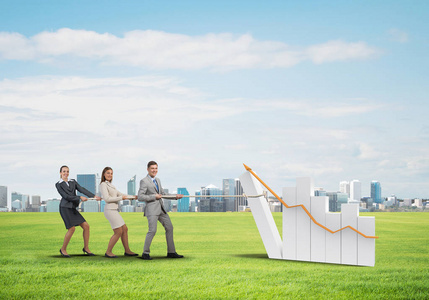 在协作工作的 businessteam照片