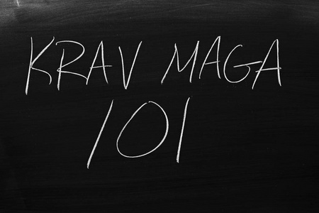 Krav Maga 101 黑板上
