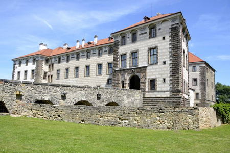 Nelahozeves 城堡的建筑