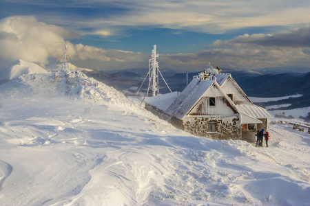 在 Bieszczady 山，南波兰东部山冬景