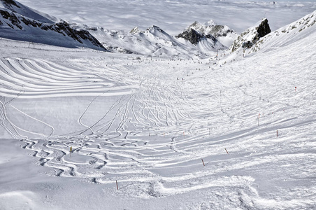 在阿尔卑斯山滑雪胜地