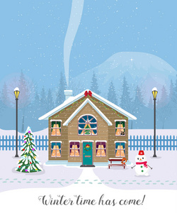 冬天的时候了。与漂亮的房子，在雪地里的明信片。装饰的圣诞元素