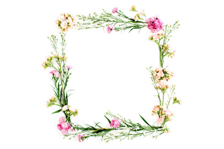 花圈框架作出了粉色和米色野花