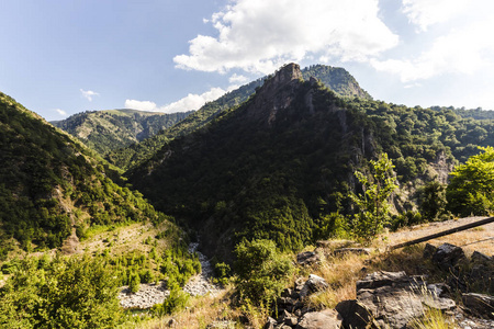 夏天的山峰