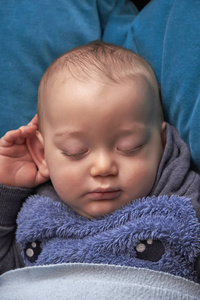 睡着的婴儿男性儿童肖像