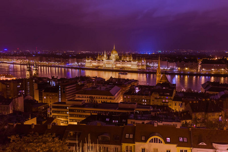 议会在匈牙利首都布达佩斯