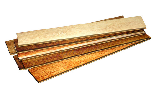 不同颜色的新橡木实木复合地板