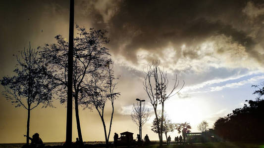 人剪影 Moda，伊斯坦布尔市的一座公园