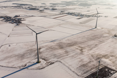风力涡轮机对波兰冬季场
