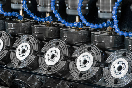 滤清器汽车生产设备照片