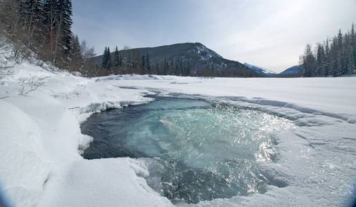 在冬天冰自由雪界山河图片