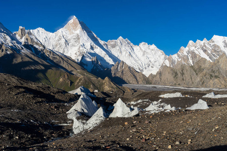 Masherbrum 或 K1 山峰在 Goro 二营，K2 迷航，Pakista