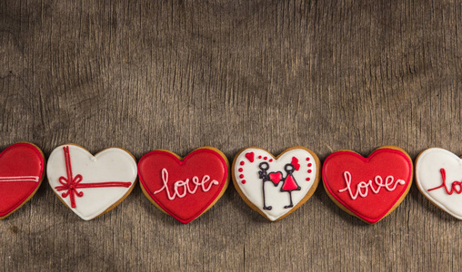 心的爱色饼干在情人节