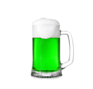 与冷绿色啤酒杯子