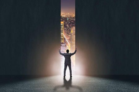 商人走向他的野心照片