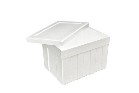 白色背景上孤立的发泡胶储物盒照片