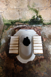 在农村的老厕所家庭照片