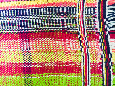 多彩编织的地毯