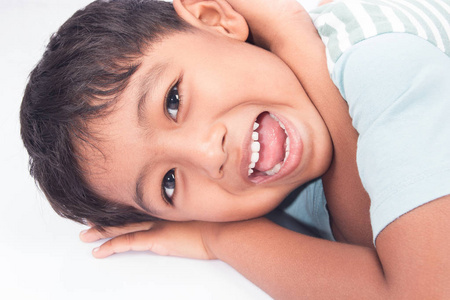 亚洲可爱的小男孩图片