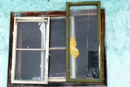 老复古窗口从乡村的房子