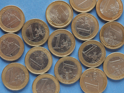 欧洲联盟在蓝色的欧元硬币
