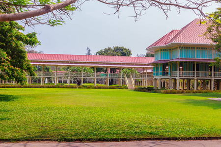 美丽的建筑与Mrigadayavan宫，一个前皇家住宅和旅游景点查安，Phetchaburi省，泰国。