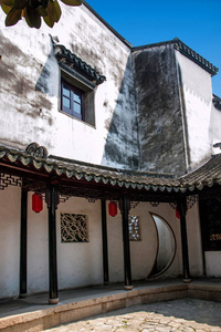 吴江市与嘉荫教堂的古老的小镇