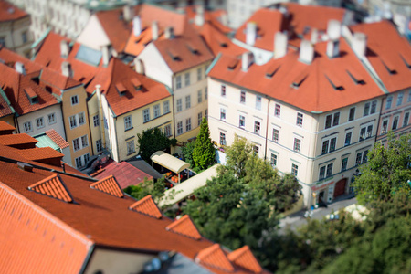 布拉格市从上面的视图。倾斜移位镜头