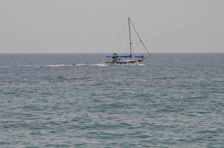 船舶在海上航行在塞浦路斯