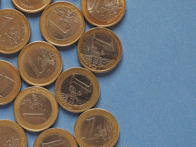 欧元硬币，欧洲联盟在蓝与副本空间
