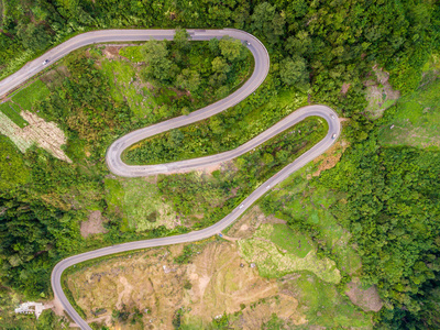 弯弯的小路宽宽的公路图片