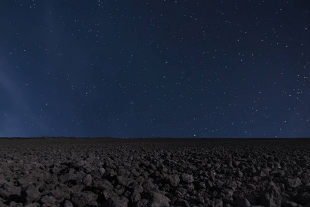 晚上背景。繁星点点的夜空。夜空的星星