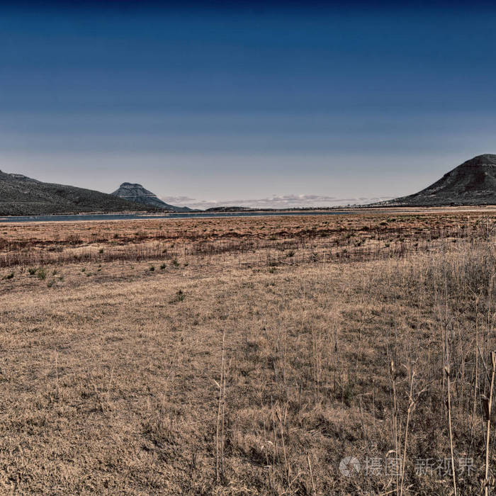 在荒凉的南非谷