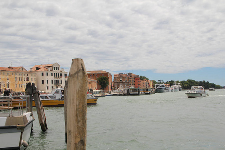 威尼斯，环礁湖一侧的视图