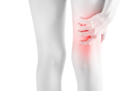 在白色背景上孤立女人大腿的急性疼痛.白色背景上剪切路径照片