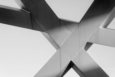 尖角的拱门图片