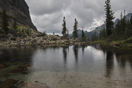 美丽山夏天风景