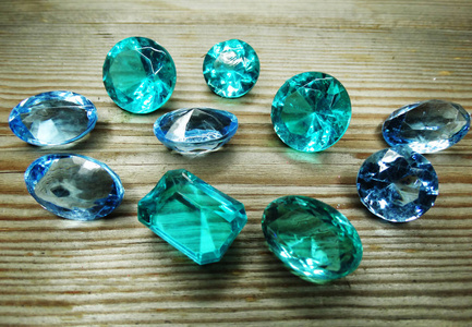 宝石晶体蓝宝石钻石珠宝
