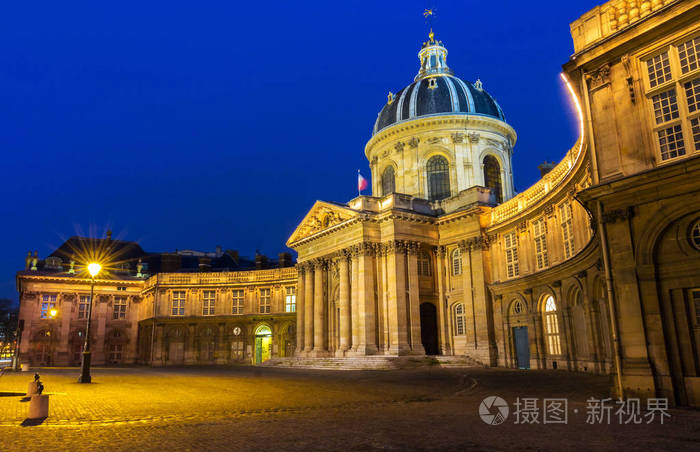 法国科学院是杰出法国理事会为与法国语言有关的事项它成立于1635年由