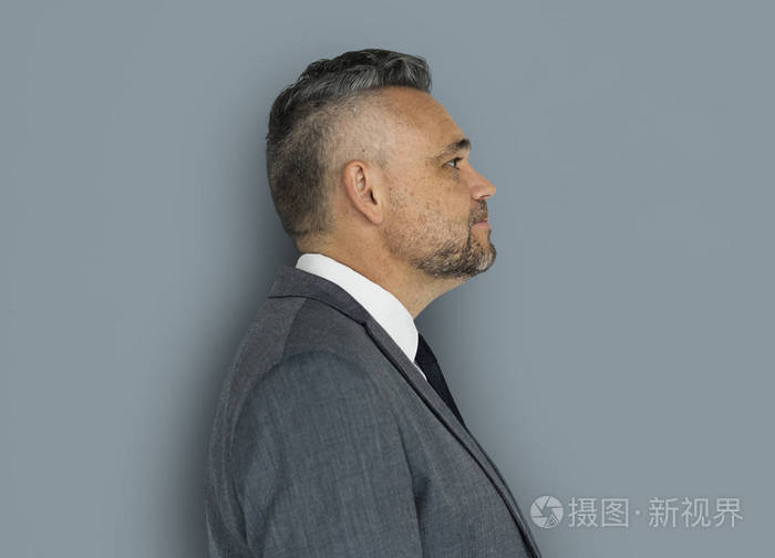 成人的高加索人脸轮廓