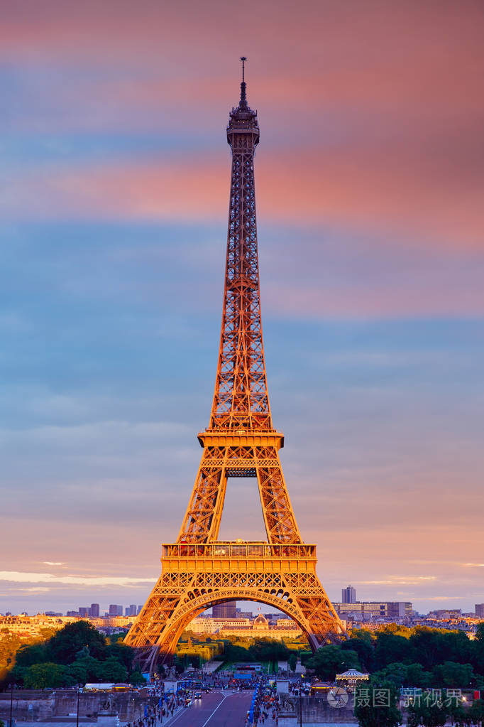 在日落巴黎埃菲尔铁塔法国