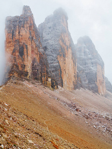 在优美的环境中白云岩 Tre 犯罪 di Lavaredo