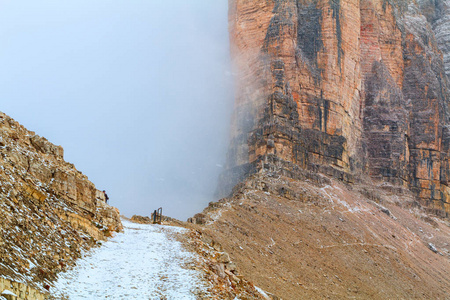 在优美的环境中白云岩 Tre 犯罪 di Lavaredo