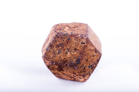 宏石矿物石榴石白色背景