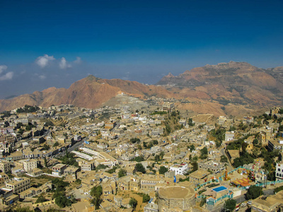 首府城市和哈拉兹山也门的鸟瞰图