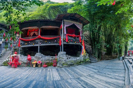 湖北夷陵长江三峡光龙影子峡谷成土壤的土家族姑娘哭嫁