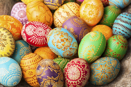 复活节彩蛋，用蜂蜡装饰