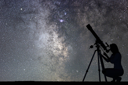 看那星星铺满天图片