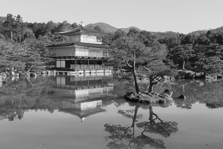 金阁寺美丽的日本地标