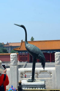 在中国北京的紫禁城青铜鹤状态
